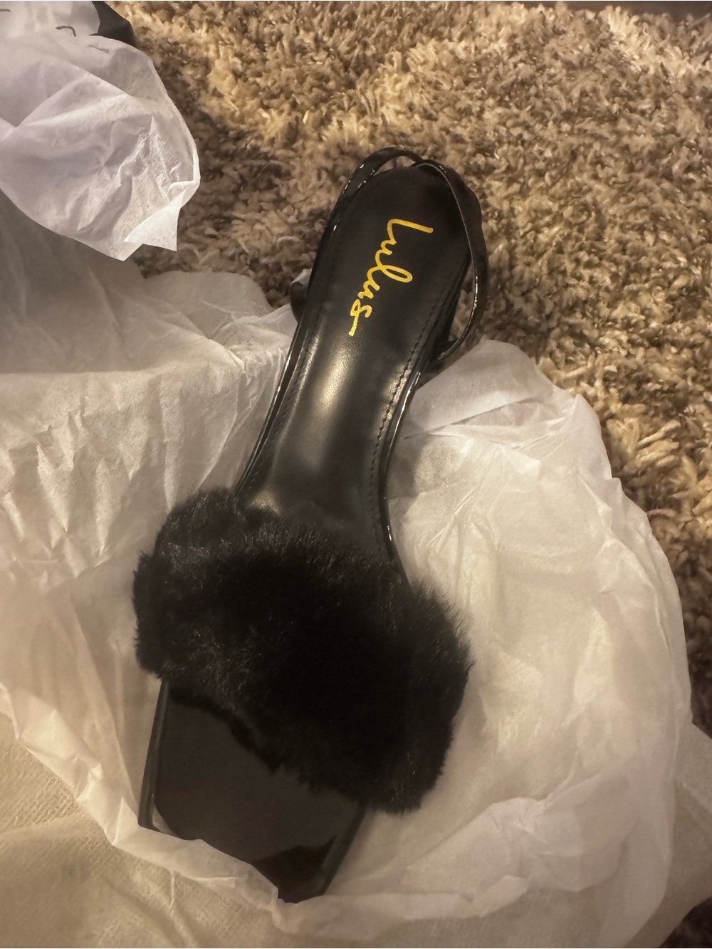 Brand new Lulu’s heels